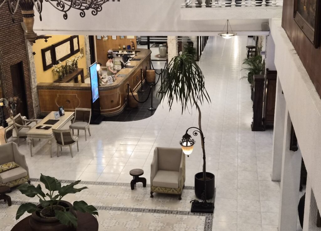 세부 영어캠프 비용 몬테벨로 호텔 로비